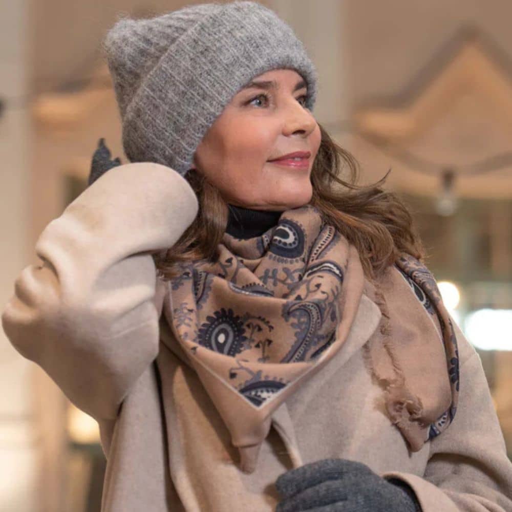 Alpakkapipo Fionja vaaleanharmaa Lasessor ( eri koot kuin henksuissa)