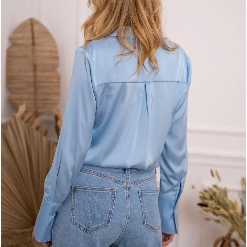 Satiinipaita vaaleansininen