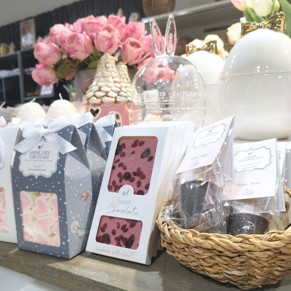 Valkosuklaa Acai & Karpalo 100g